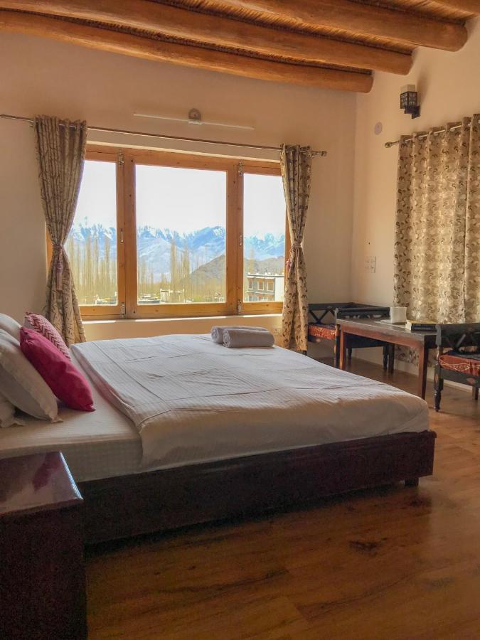 Heschuk Guest House Leh Exterior photo