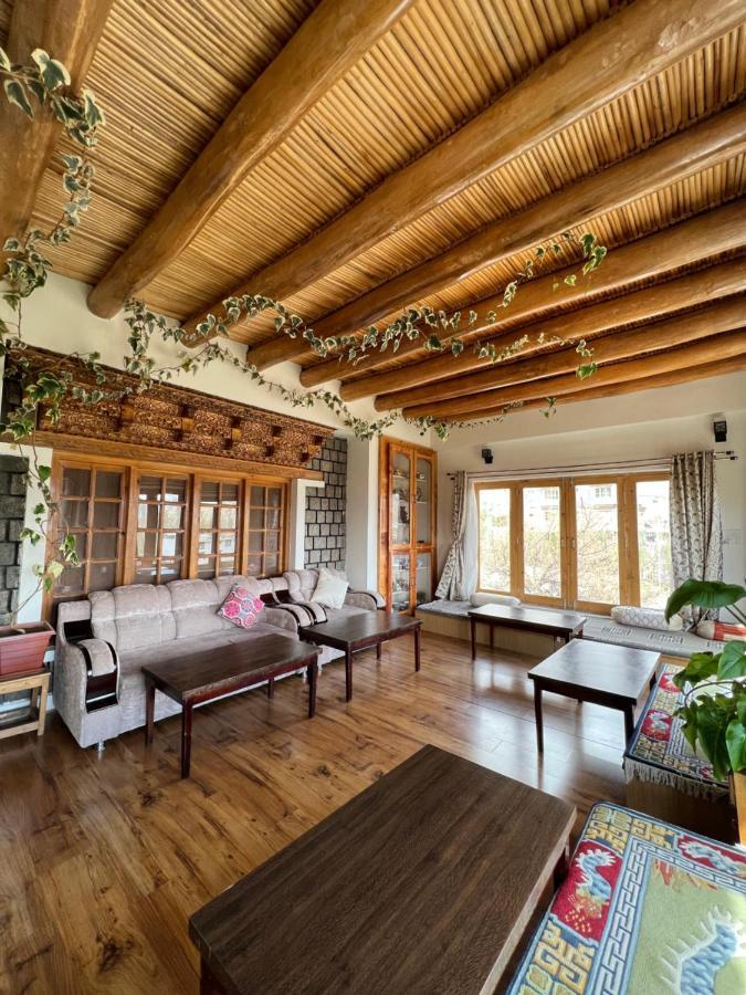 Heschuk Guest House Leh Exterior photo