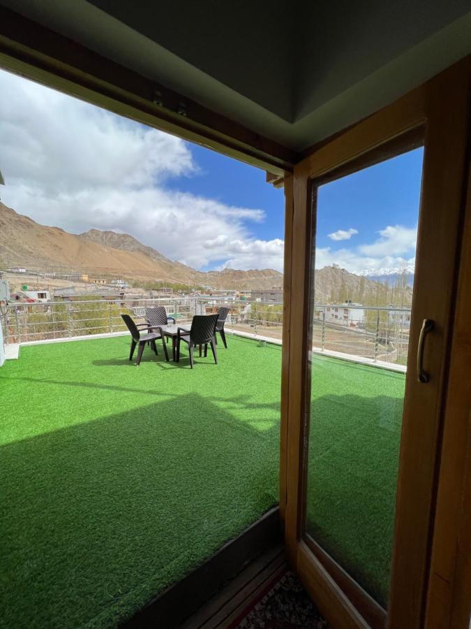 Heschuk Guest House Leh Exterior photo